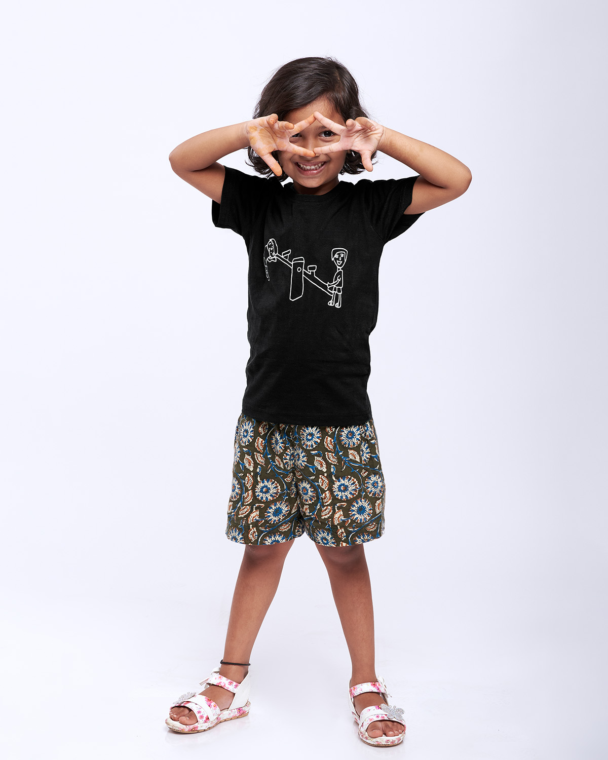 airgarb black round neck cotton tshirt kids drawn see saw design