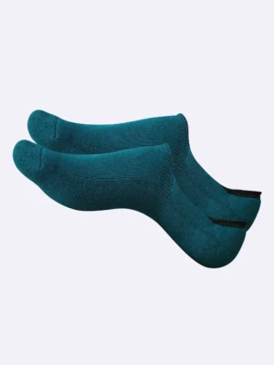 High-quality no show socks for men and women, designed to be invisible, breathable, and perfect for all-day comfort. Ideal for sneakers and casual wear.