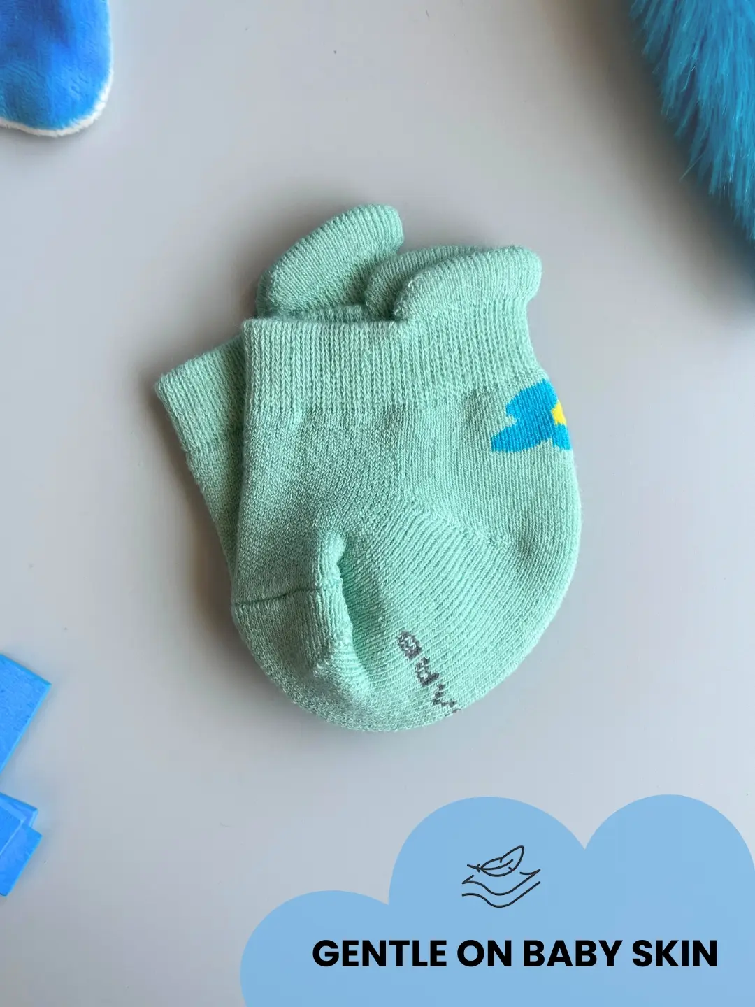 Non-slip, soft cotton baby socks that provide a cozy and secure fit for infants, making them perfect for daily wear and comfort.