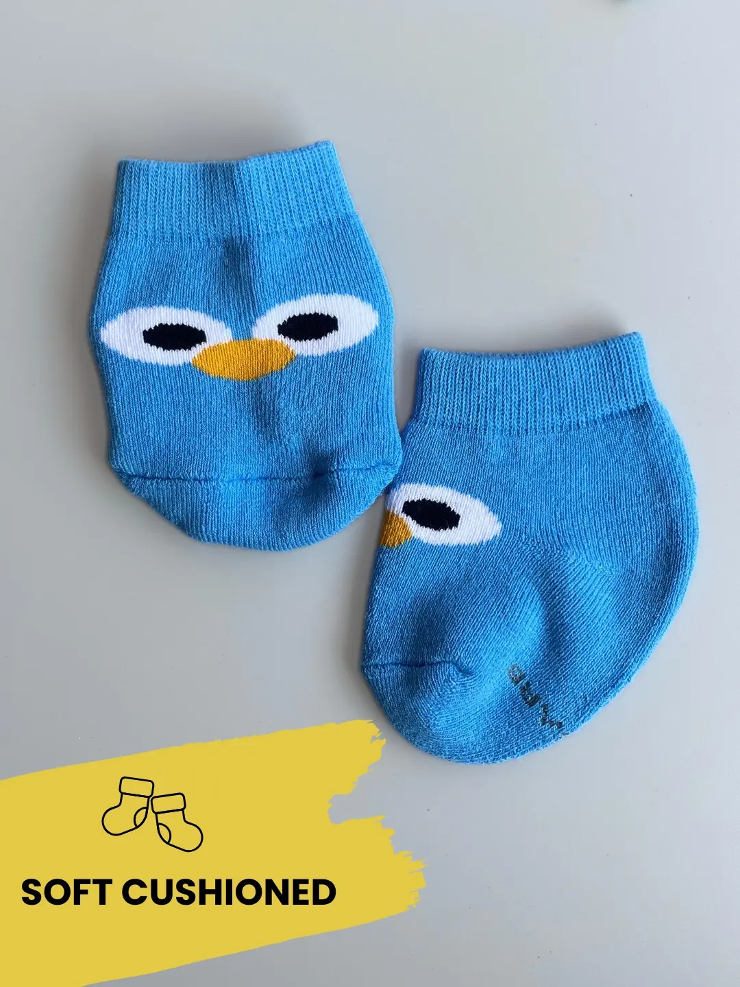 High-quality cotton baby socks for newborns and toddlers, featuring a non-slip grip and breathable material for ultimate comfort and safety.