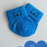 Durable and cozy kids socks with moisture-wicking fabric, ideal for keeping feet fresh during school and play. Available in fun colors and sizes.