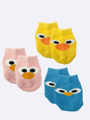 High-quality baby socks made from a refined cotton blend for a snug, comfortable fit. Cushioned to keep little feet warm in winter, these socks are breathable, durable, and soft with gentle elastic cuffs.