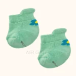 Provides plush cushioning for all-day comfort and support, perfect for active baby’s.