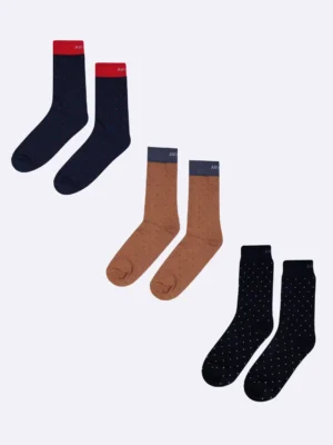 High-quality cotton crew socks for men and women, blending sophistication and comfort for any occasion