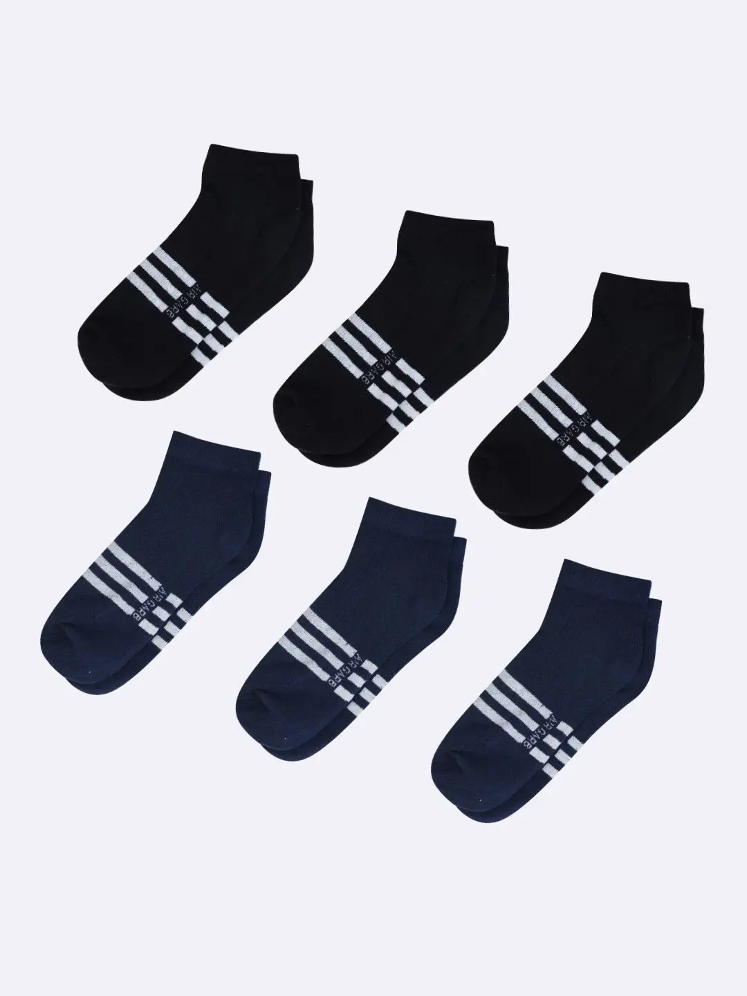 Breathable cotton striped low ankle socks, providing comfort and moisture-wicking properties, perfect for sports, fitness, and active wear.